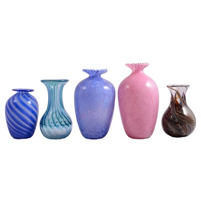 Lot 51 - Eleven assorted decorative Art Glass vases