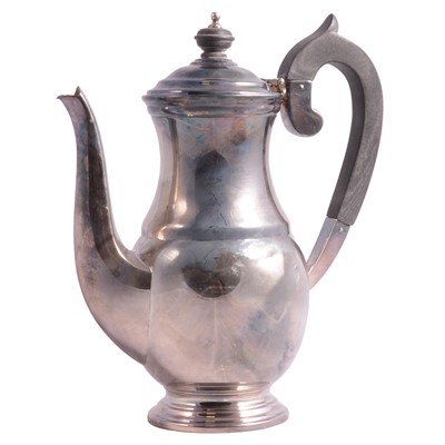 Lot 334 - Silver coffee pot, Cooper Brothers & Sons Ltd, Sheffield 1983