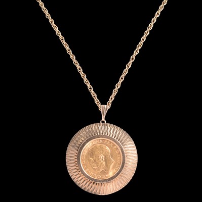 Lot 166A - A Gold Full Sovereign Coin pendant and chain.