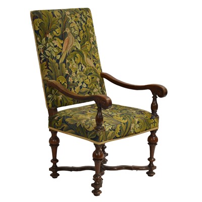 Lot 533 - Continental walnut chair