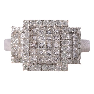 Lot 97 - A Kallati square diamond cluster ring.