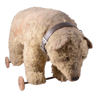 Lot 204 - 'Bruno' - an early 20th century German Bear on Wheels, possibly by Marcel Pintel