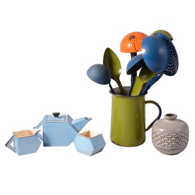 Lot 78A - Quantity of vintage kitchenalia