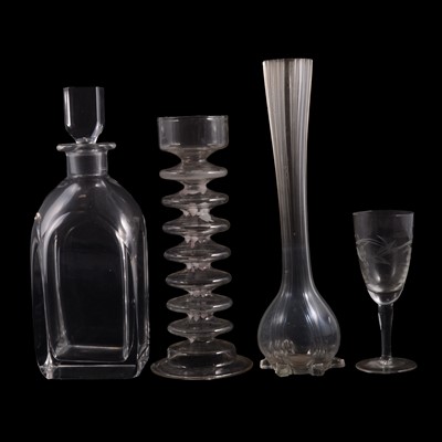 Lot 55 - Box of assorted glassware