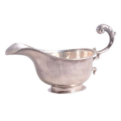 Lot 358 - Silver sauce boat, Robert Sawers Ltd, Edinburgh 1932.