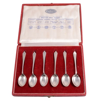 Lot 345 - Set of six silver teaspoons, Travis, Wilson & Co Ltd, Birmingham 1966.