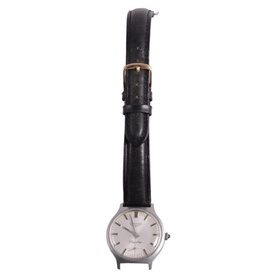 Lot 1069 - Longines - a gentleman's Flagship stainless steel manual wind wristwatch.