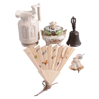 Lot 46 - Various Victorian pottery and other decorative wears