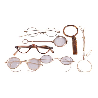 Lot 125 - A collection of vintage spectacles