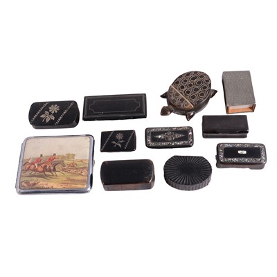 Lot 130 - Collection of snuff and other boxes