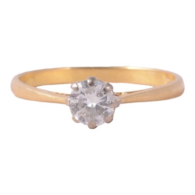 Lot 54 - A diamond solitaire ring.
