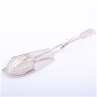 Lot 107 - George IV silver mechanical fish slice, Thomas...