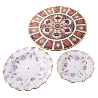 Lot 19 - Royal Crown Derby Old Imari pattern, presentation cake plate, and a RCD cake-stand