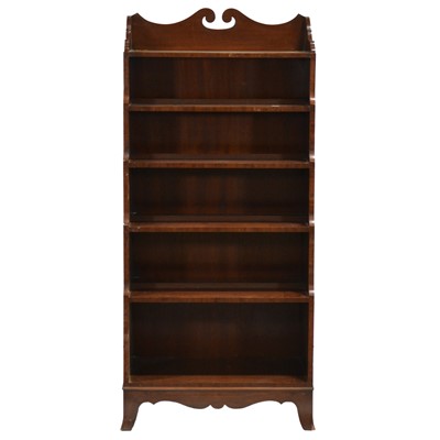 Lot 441 - Reproduction mahogany waterfall bookcase