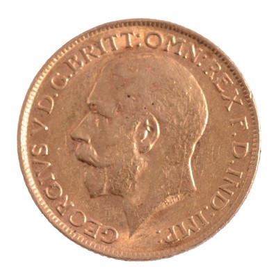 Lot 323 - George V gold Sovereign coin, 1913, 8g.