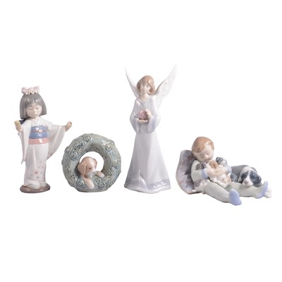 Lot 56 - Collection of fourteen Lladro figurines