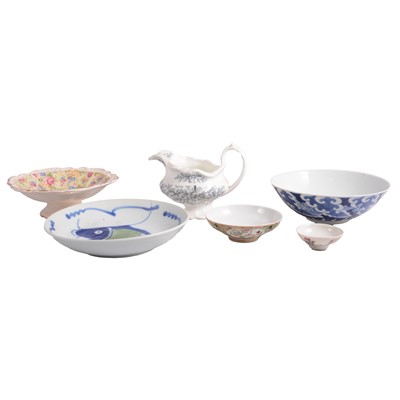 Lot 40 - Minton Haddon Hall pattern strawberry set and other items