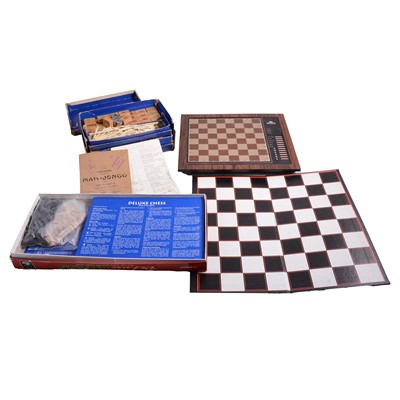 Lot 120A - Quantity of assorted chess-related games, box-board, and a Mahjong set