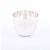 Lot 133 - Silver tumbler cup, Henry Stratford Limited,...