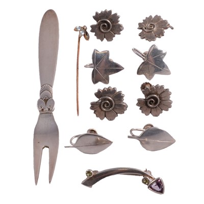 Lot 1234 - A Georg Jensen pickle fork, pair of earrings, two pairs of Tarratt earrings, brooch.