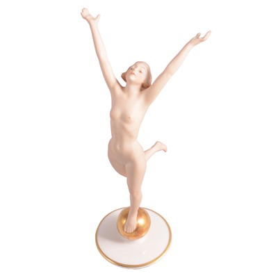 Lot 1 - Bavarian Art Deco porcelain figure of a nude dancer, by Karl Tutter