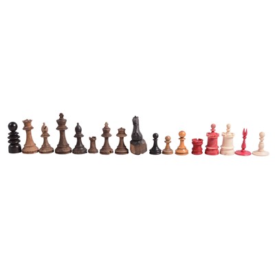 Lot 123 - Box containing assorted part chess sets, draught sets, dominoes, etc