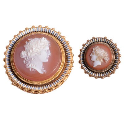 Lot 226 - Two circular hardstone cameo brooches.
