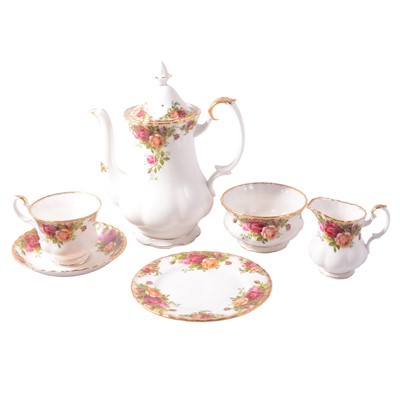 Lot 75 - Royal Albert 'Old Country Roses' dinner and tea service