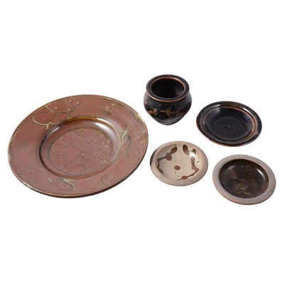 Lot 44 - Small collection of studio pottery