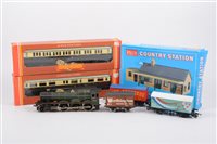 Lot 1024 - Hornby 00 gauge railway; R759 ''Kneller Hall''...