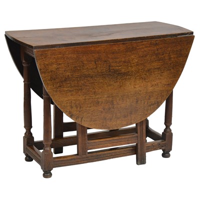 Lot 419 - Victorian oak gateleg table