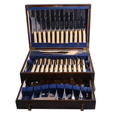 Lot 89 - Canteen of silver plated cutlery, twelve place setting