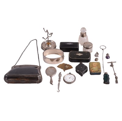 Lot 444 - A collection of silver jewellery and collectables.