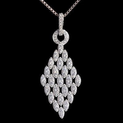 Lot 319 - A diamond pendant on a chain.