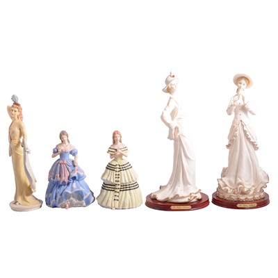 Lot 55 - Nine assorted figurines