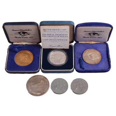 Lot 195 - Silver commemorative medallions, other coins