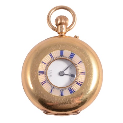 Lot 1004 - An 18 carat yellow gold demi-hunter pocket watch