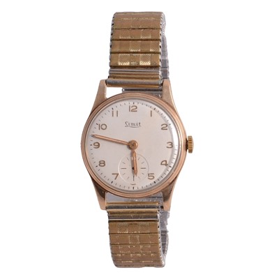 Lot 443 - Limit - a gentleman's vintage 9 carat yellow gold manual wind wristwatch.