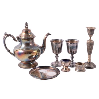 Lot 58 - Box of assorted silver-plated ware, and a small display case of souvenir teaspoons