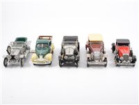 Lot 1102 - Franklin Mint 1:24 scale die cast model cars,...