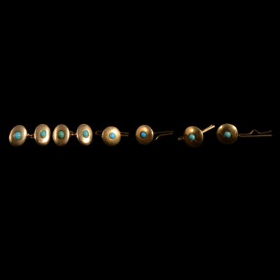 Lot 471 - A pair of turquoise set chain link cufflinks, and four dress studs.