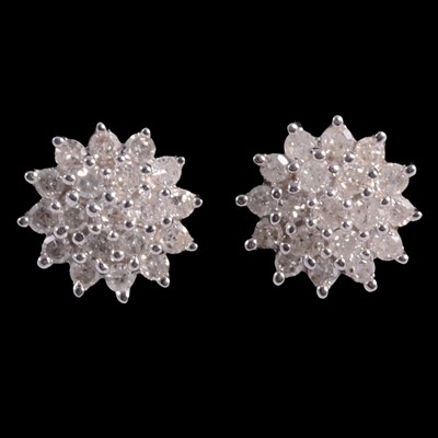Lot 171 - A pair of diamond cluster earstuds.