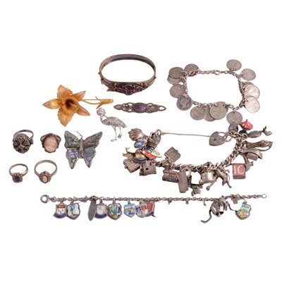 Lot 1260 - A collection of silver and white metal jewellery.