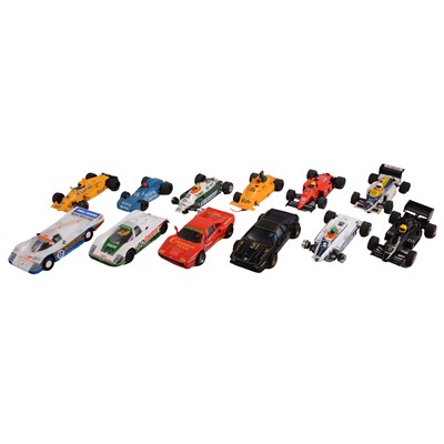 Lot 177 - Scalextric, a small quantity of loose Formula 1 cars and others, loose