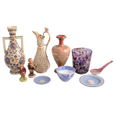 Lot 30 - Quantity of decorative ceramics and glass