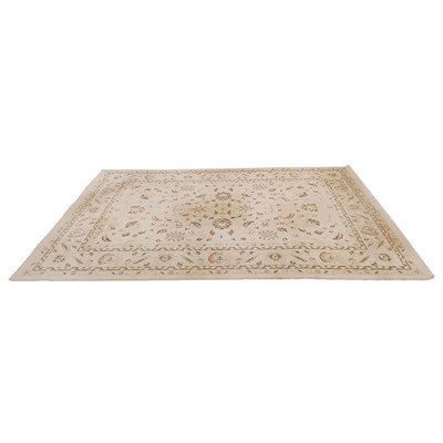 Lot 449 - Modern Zeigler machine made rug