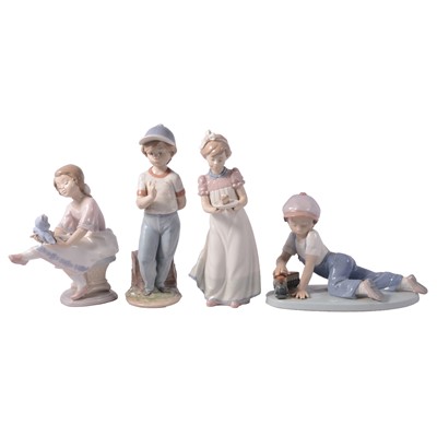 Lot 2 - Four Lladro figures