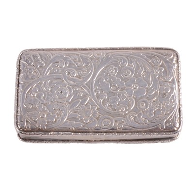 Lot 75 - George IV silver snuff box