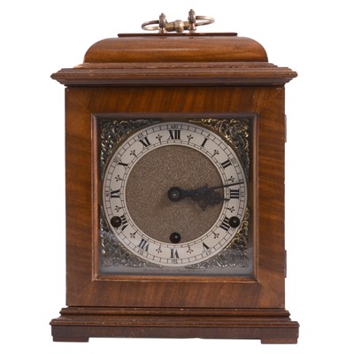 Lot 71 - Modern mahogany bracket clock