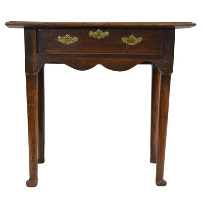Lot 476 - Joined oak side table, 18th century